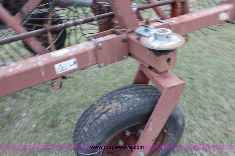 image for item F7686 M&W DF16 wheel rake