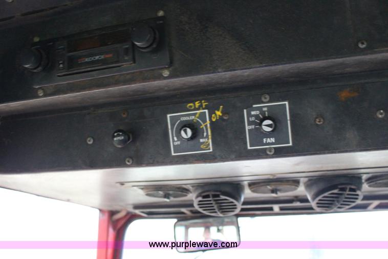 image for item F7695 1974 International 1066 tractor