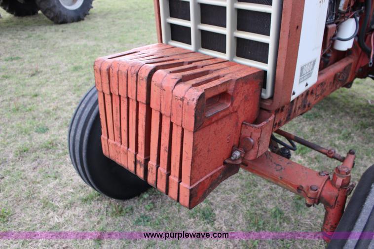 image for item F7695 1974 International 1066 tractor