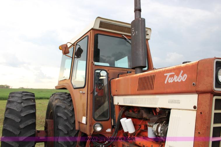 image for item F7695 1974 International 1066 tractor