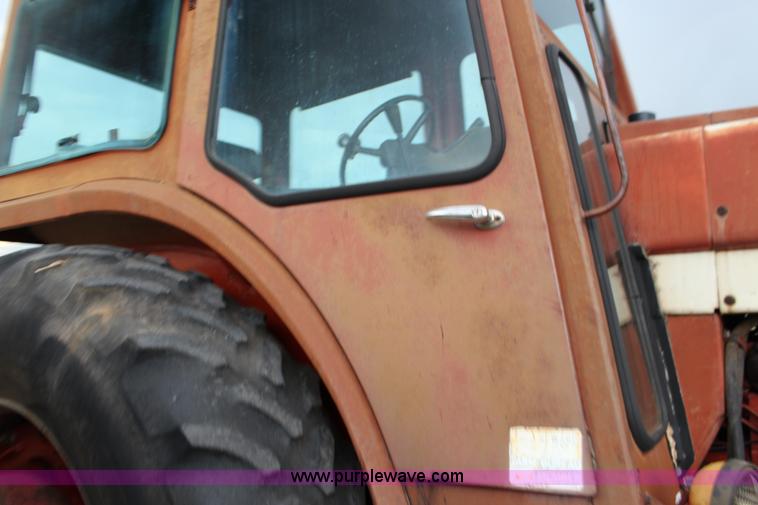 image for item F7695 1974 International 1066 tractor