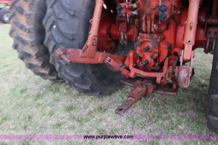 image for item F7695 1974 International 1066 tractor