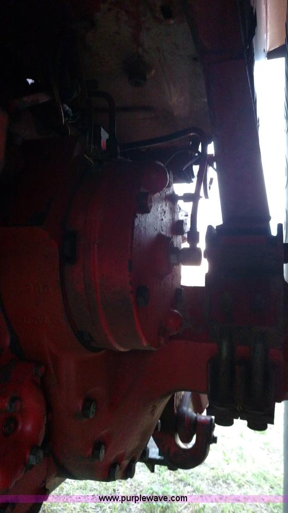 image for item F7695 1974 International 1066 tractor