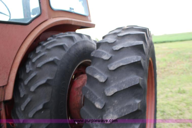 image for item F7695 1974 International 1066 tractor