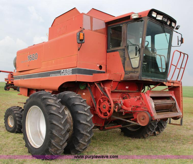 image for item F7696 1986 Case IH 1680 Axial-Flow combine