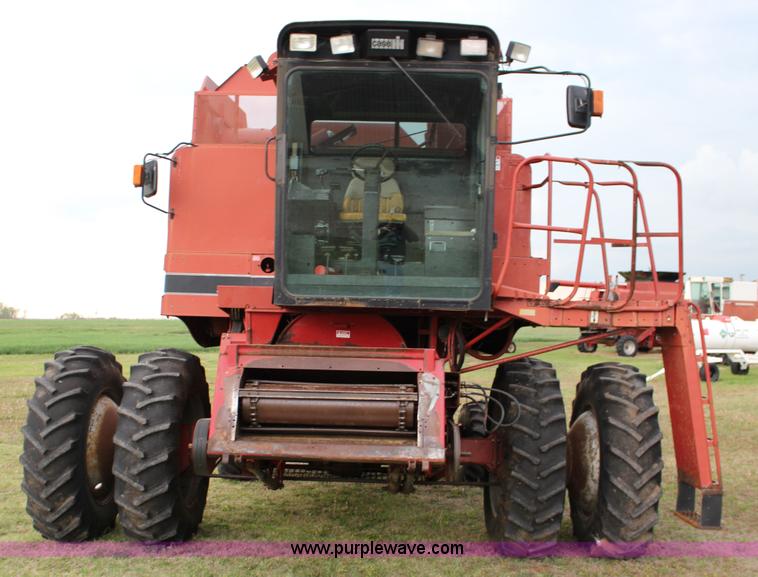 image for item F7696 1986 Case IH 1680 Axial-Flow combine