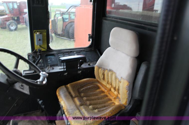 image for item F7696 1986 Case IH 1680 Axial-Flow combine