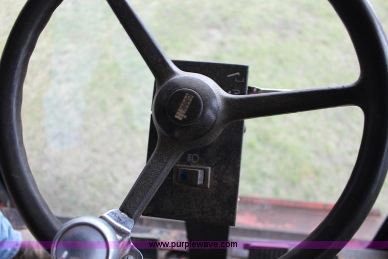 image for item F7696 1986 Case IH 1680 Axial-Flow combine