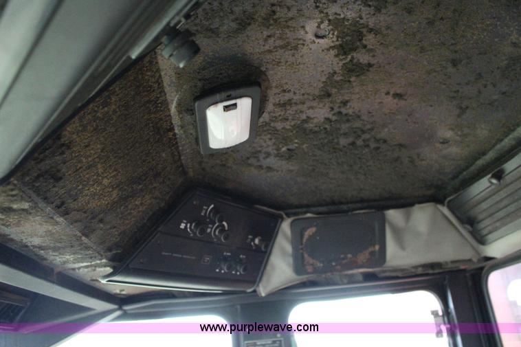 image for item F7696 1986 Case IH 1680 Axial-Flow combine