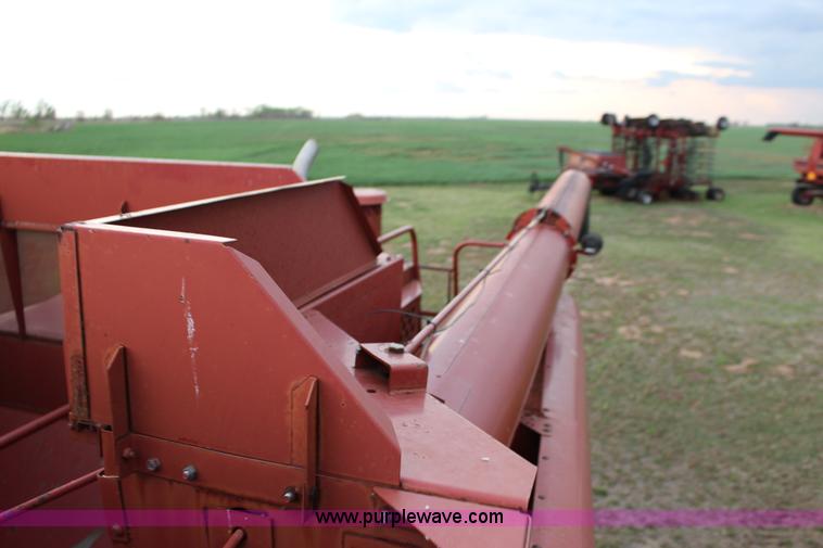 image for item F7696 1986 Case IH 1680 Axial-Flow combine
