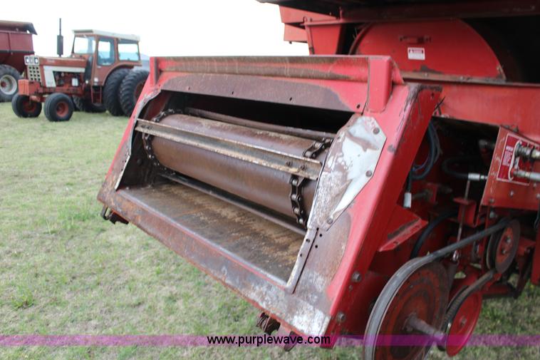 image for item F7696 1986 Case IH 1680 Axial-Flow combine