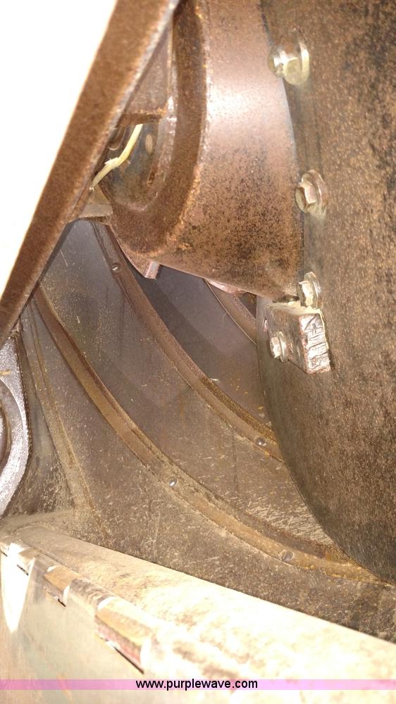 image for item F7696 1986 Case IH 1680 Axial-Flow combine