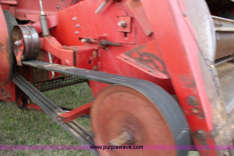 image for item F7696 1986 Case IH 1680 Axial-Flow combine