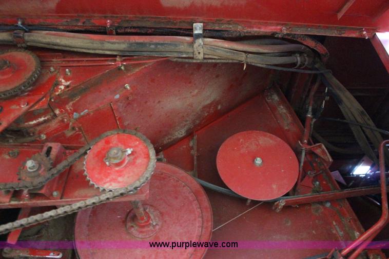 image for item F7696 1986 Case IH 1680 Axial-Flow combine