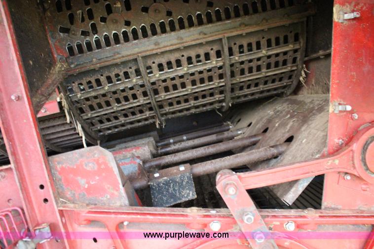 image for item F7696 1986 Case IH 1680 Axial-Flow combine