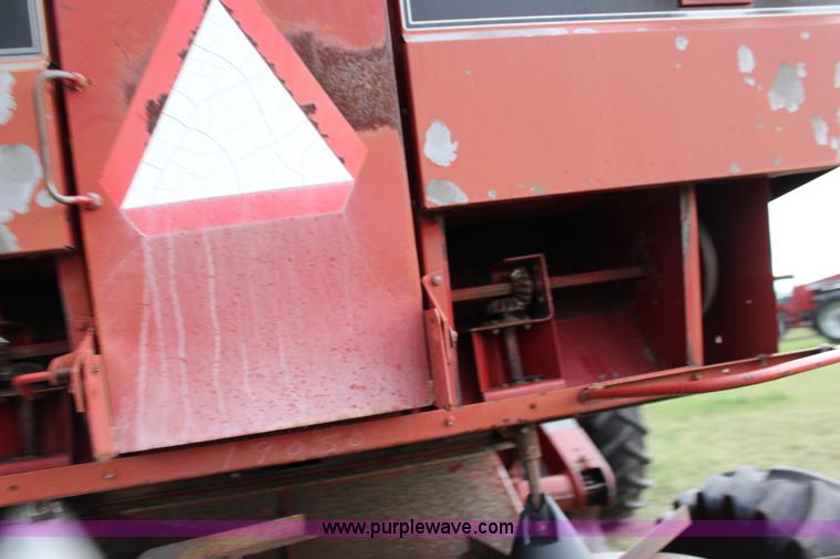 image for item F7696 1986 Case IH 1680 Axial-Flow combine