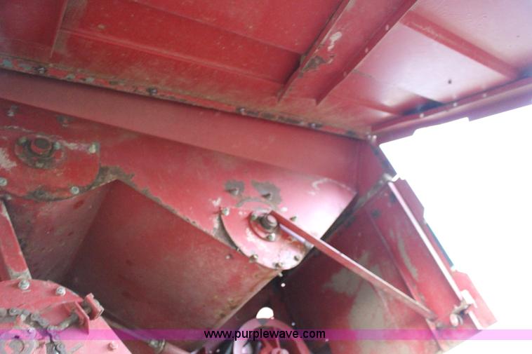 image for item F7696 1986 Case IH 1680 Axial-Flow combine