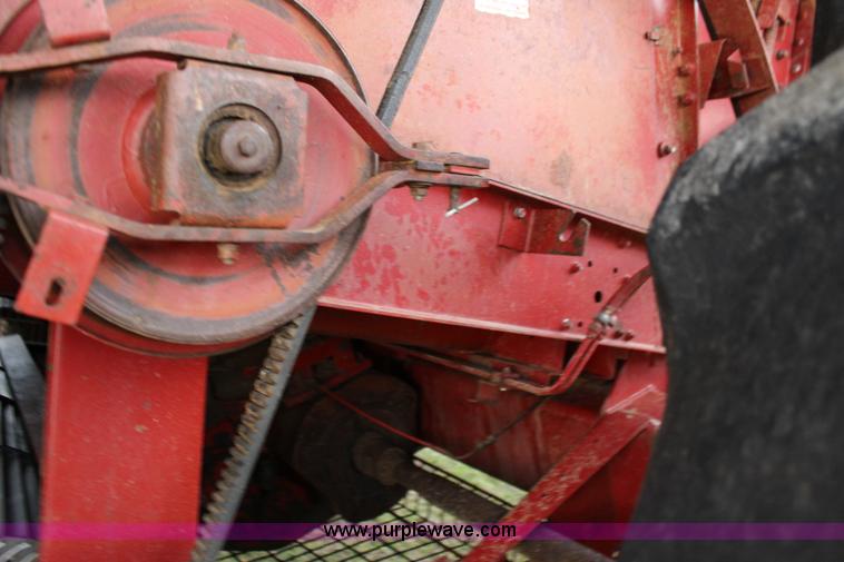 image for item F7696 1986 Case IH 1680 Axial-Flow combine