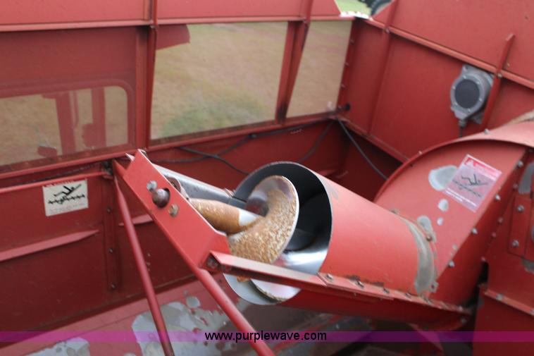 image for item F7696 1986 Case IH 1680 Axial-Flow combine