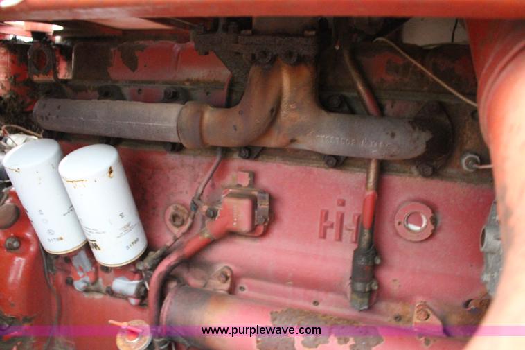 image for item F7697 International 915 Turbo combine