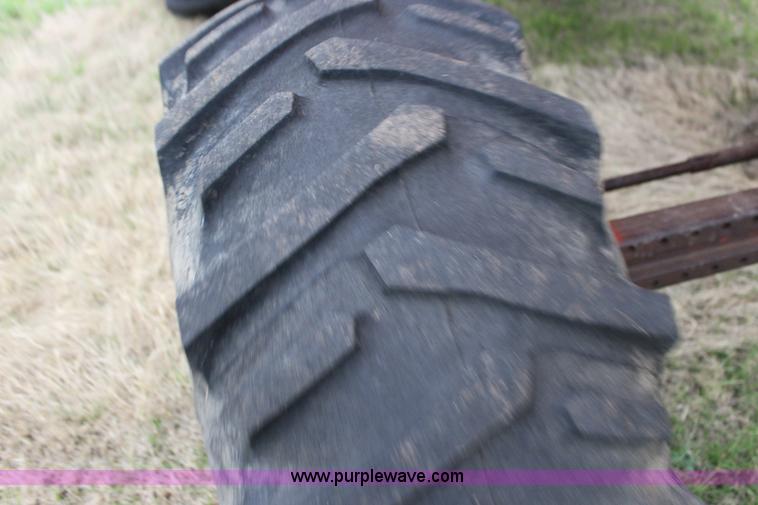 image for item F7697 International 915 Turbo combine