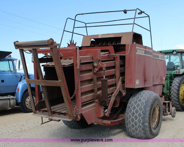 image for item F7708 1988 Hesston 4900 large square baler