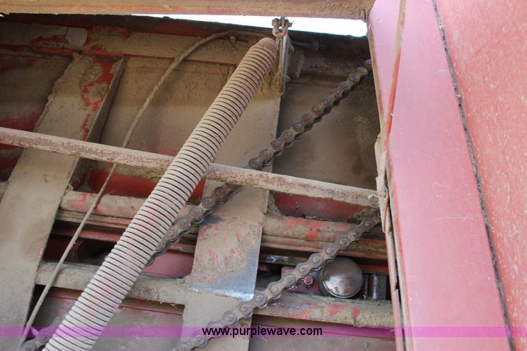 image for item F7708 1988 Hesston 4900 large square baler