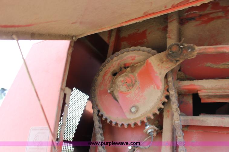 image for item F7708 1988 Hesston 4900 large square baler