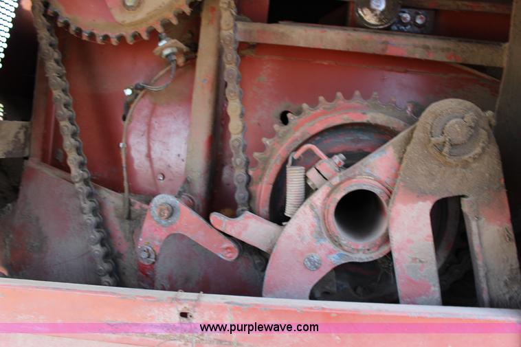 image for item F7708 1988 Hesston 4900 large square baler