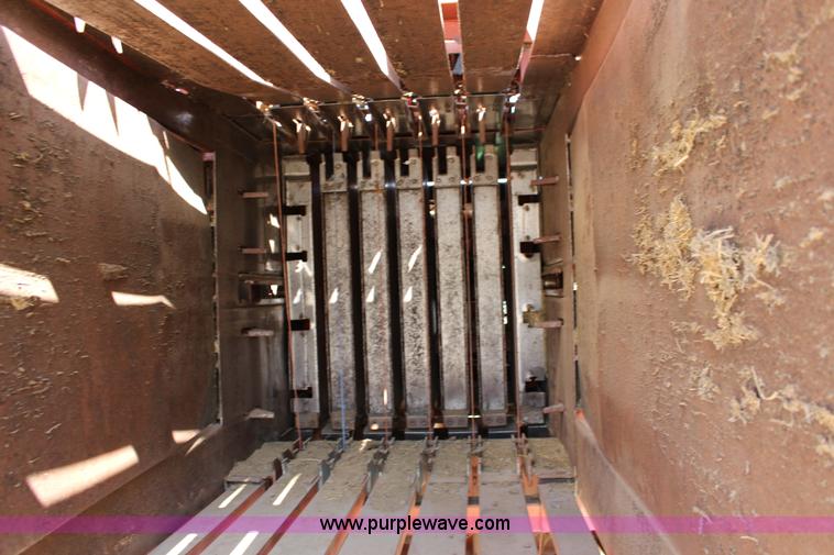 image for item F7708 1988 Hesston 4900 large square baler