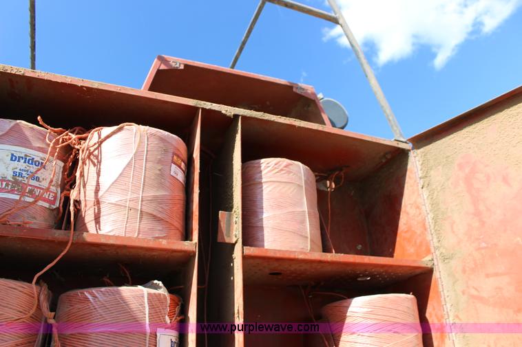 image for item F7708 1988 Hesston 4900 large square baler