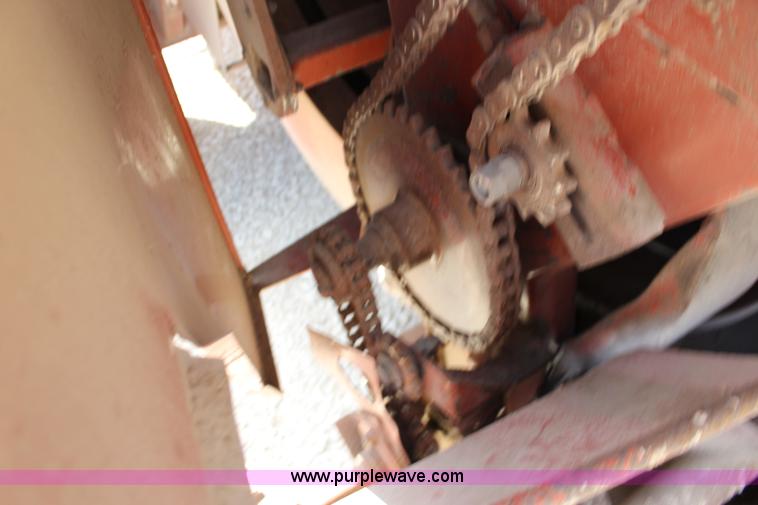 image for item F7708 1988 Hesston 4900 large square baler