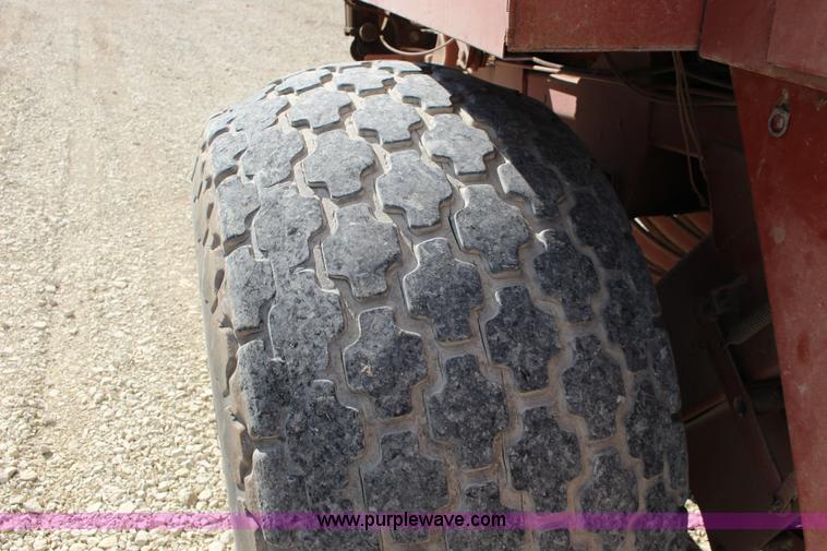image for item F7708 1988 Hesston 4900 large square baler