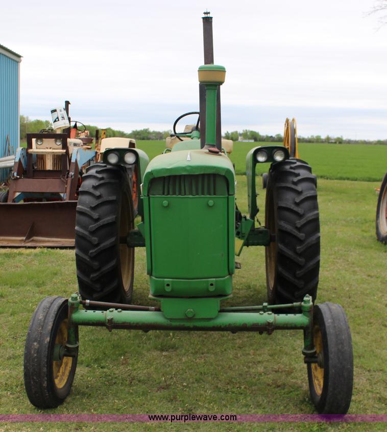 image for item F7717 John Deere 3020 row crop tractor