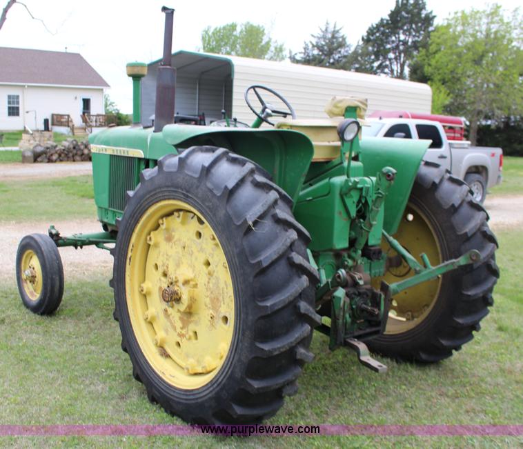 image for item F7717 John Deere 3020 row crop tractor