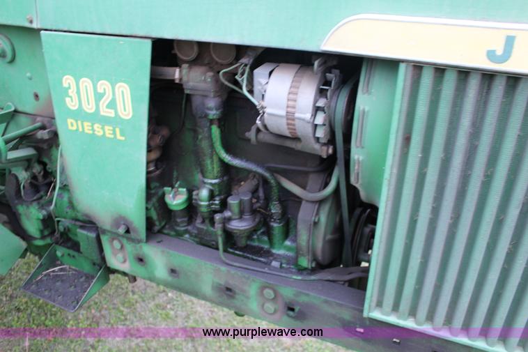 image for item F7717 John Deere 3020 row crop tractor