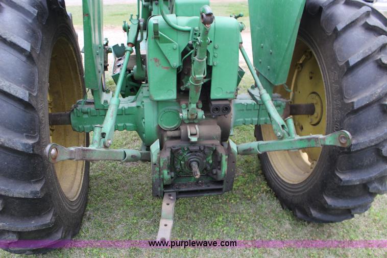image for item F7717 John Deere 3020 row crop tractor
