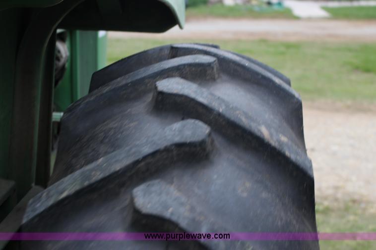 image for item F7717 John Deere 3020 row crop tractor