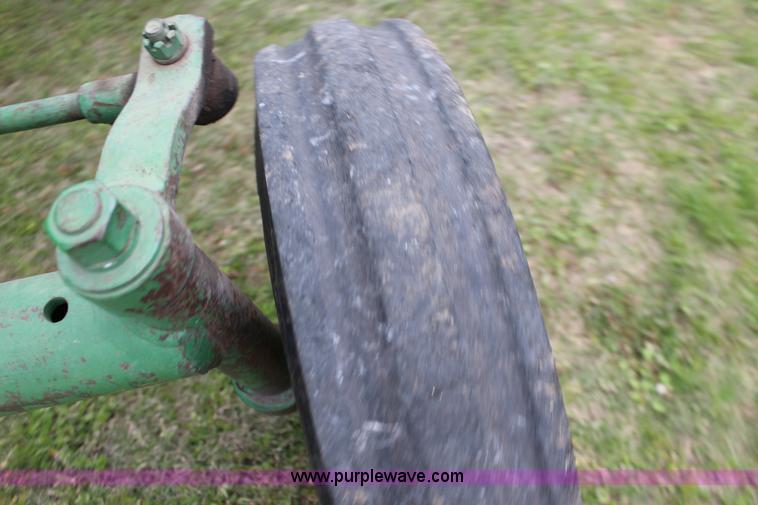 image for item F7717 John Deere 3020 row crop tractor