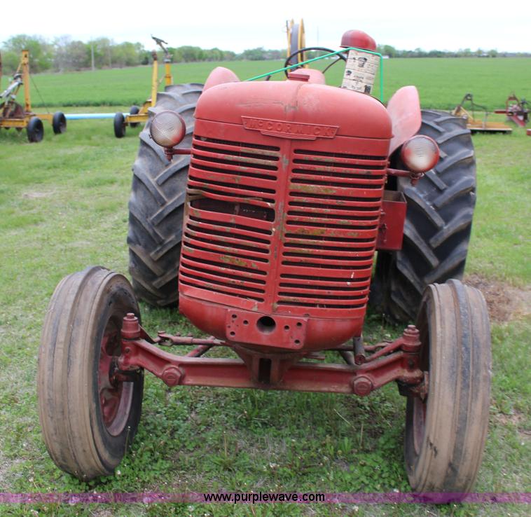 image for item F7719 McCormick W9 tractor