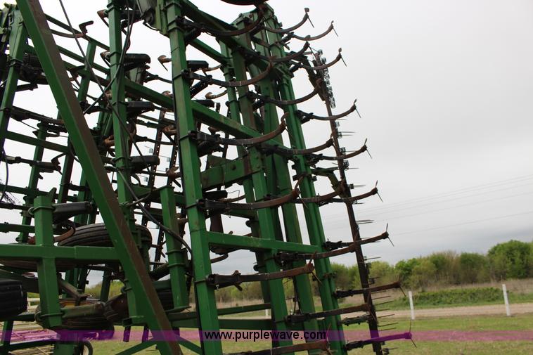 image for item F7725 John Deere 1060 field cultivator