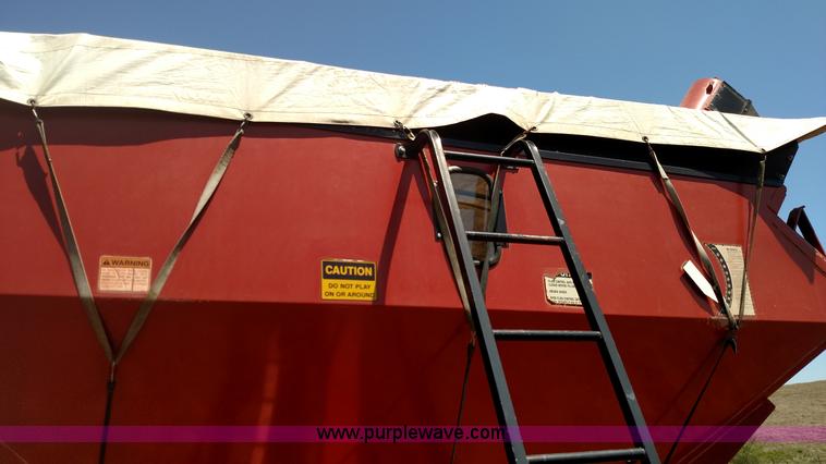 image for item F7751 Unverferth 4500 grain cart