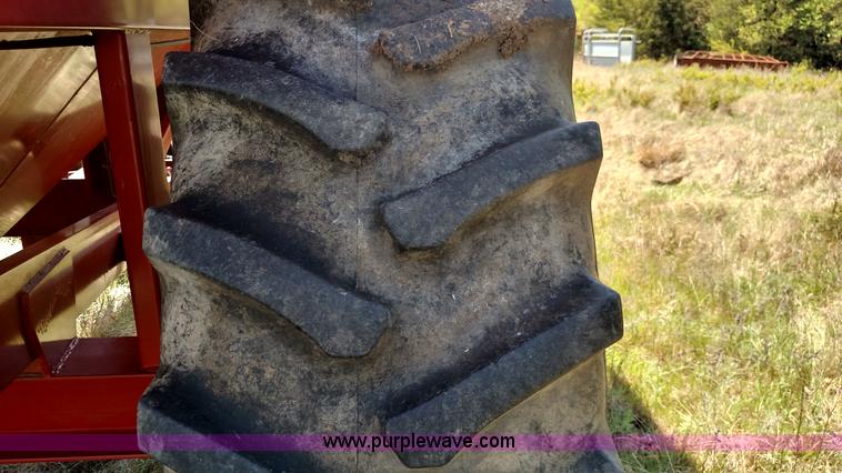 image for item F7751 Unverferth 4500 grain cart