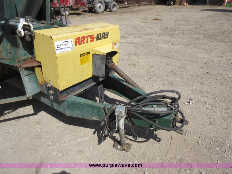 image for item G6627 Arts-Way 500A feed mixer