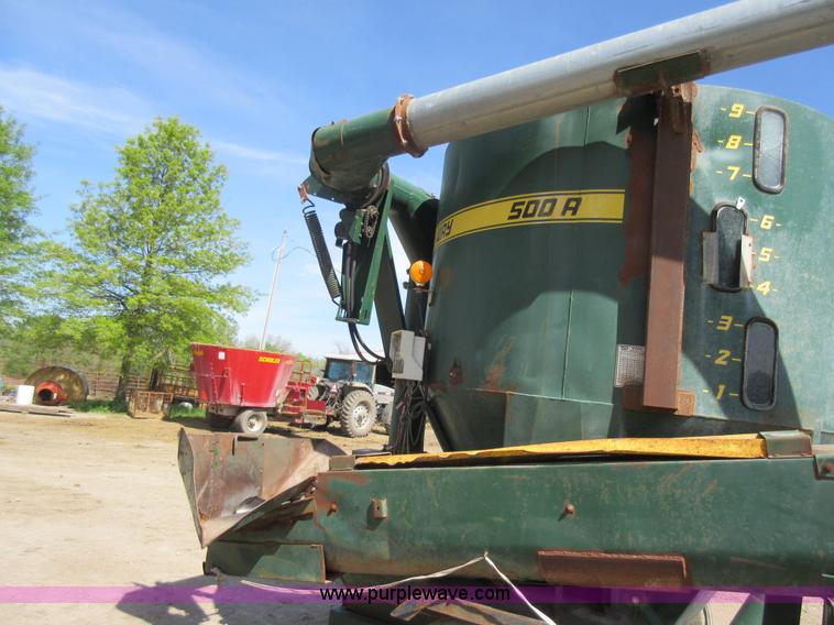 image for item G6627 Arts-Way 500A feed mixer