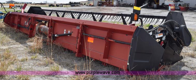image for item H5121 2001 Case IH 1020 head