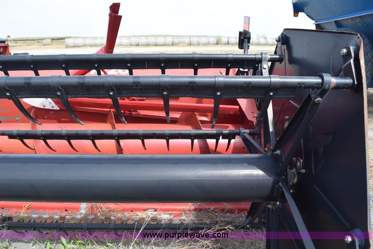 image for item H5121 2001 Case IH 1020 head
