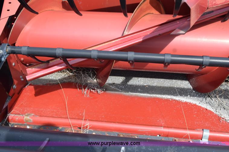 image for item H5121 2001 Case IH 1020 head