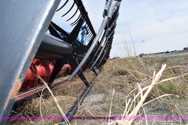 image for item H5121 2001 Case IH 1020 head