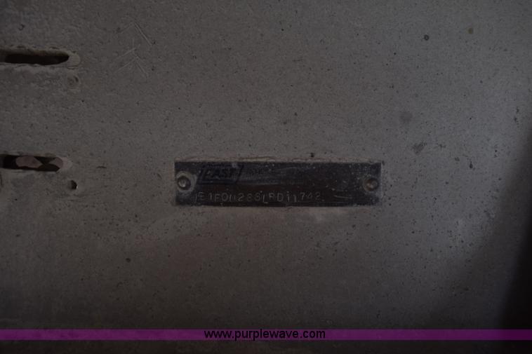 image for item H5123 1990 East end dump trailer